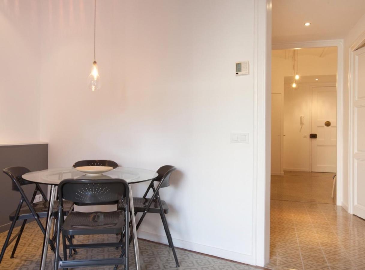 Napoles - Modernist Flat Close To Sagrada Familia Barcelona Buitenkant foto