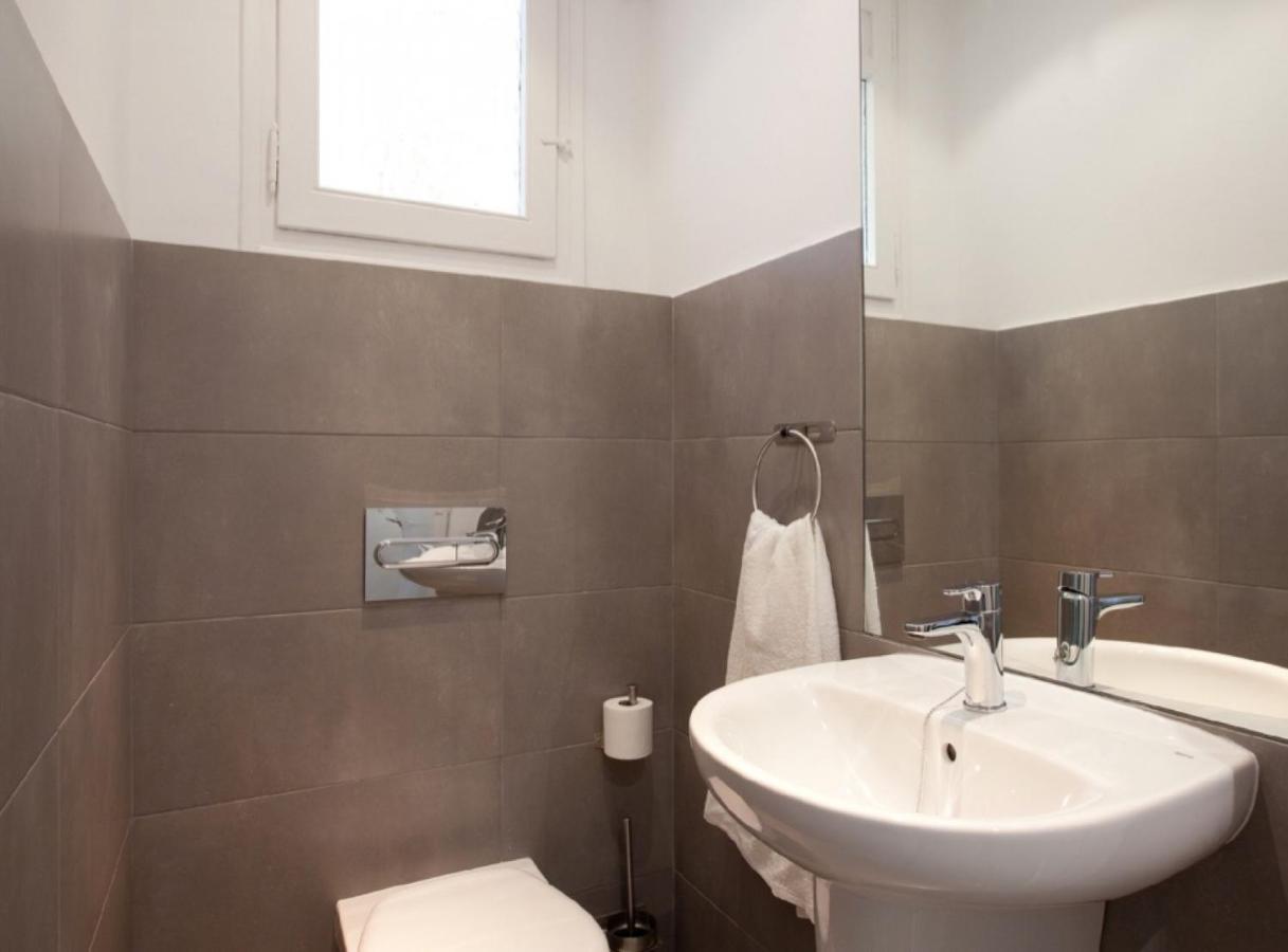 Napoles - Modernist Flat Close To Sagrada Familia Barcelona Buitenkant foto