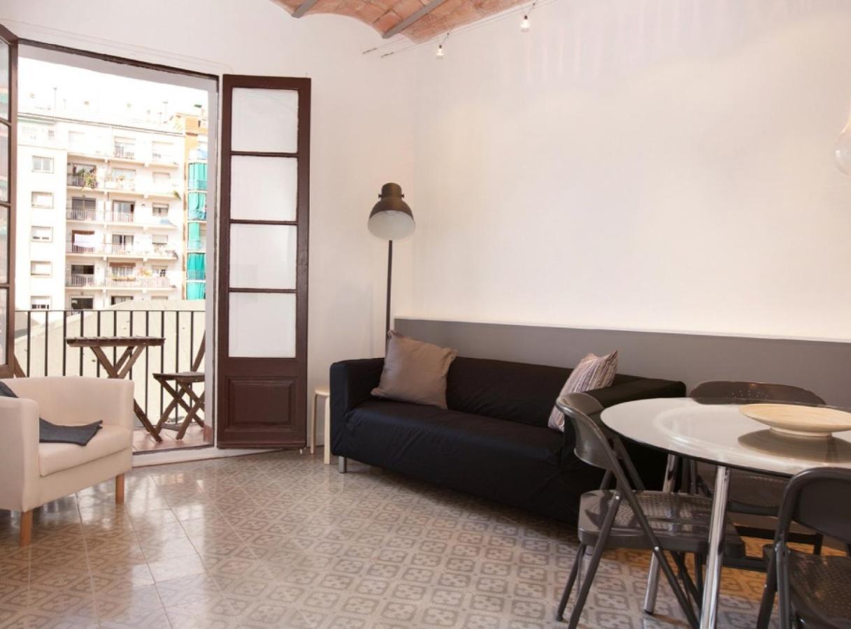 Napoles - Modernist Flat Close To Sagrada Familia Barcelona Buitenkant foto